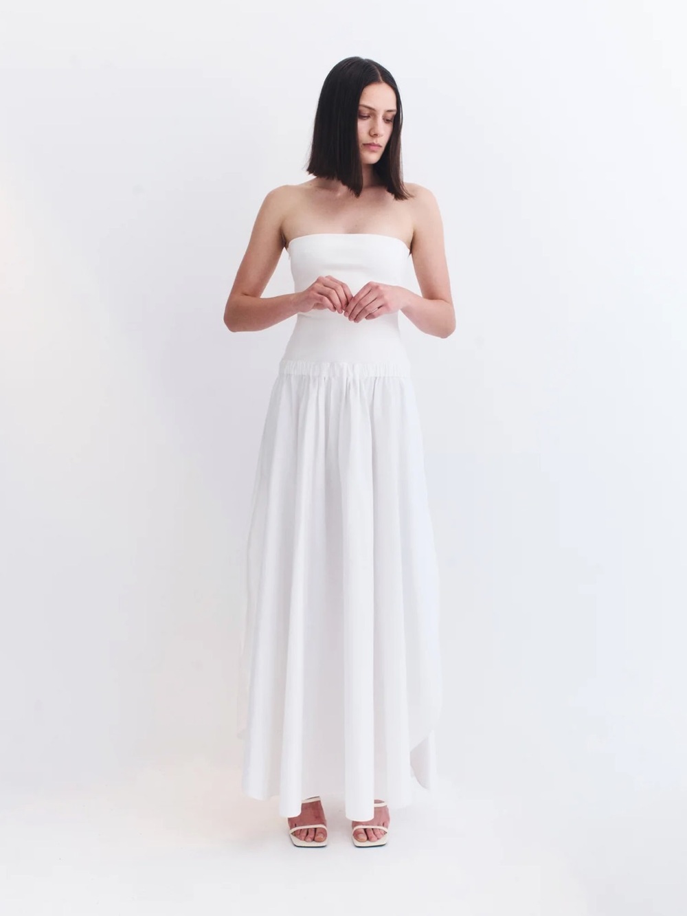 Auteur Studio Alexandra Dress in White - Picture 5 of 13